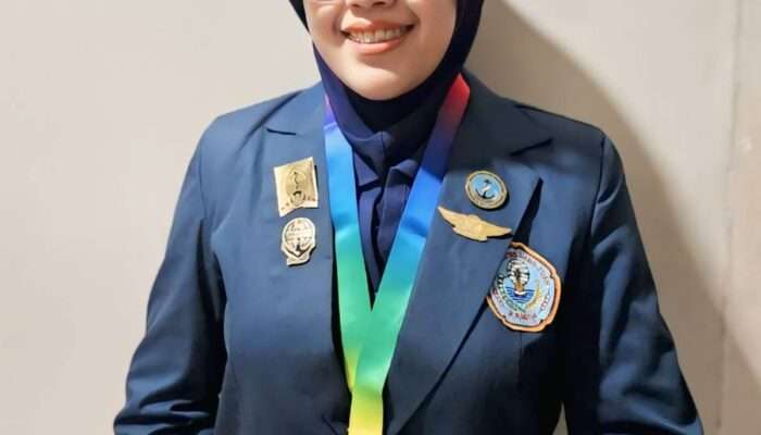Mahasiswi FK UHT Azzeldine Aliya Zahira Sabet Medali Perunggu di Ajang Internasional Balinese Fencing Open 2025