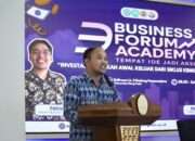 Business Forum Academy: Himpunan Mahasiswa Administrasi Bisnis UHT Angkat Tema Invest & Elevate