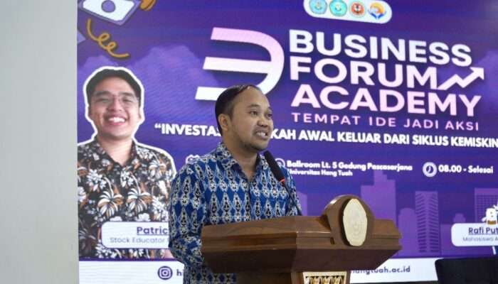 Business Forum Academy: Himpunan Mahasiswa Administrasi Bisnis UHT Angkat Tema Invest & Elevate