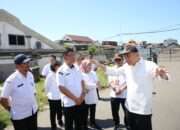 Wali Kota Eri Cahyadi Sidak Wisata Religi Sunan Ampel, Larang Parkir di Jalan Pegirian