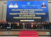 Wali Kota Sorong Melantik Pejabat Eselon 2 di Lingkungan Pemkot Sorong, “Wali Kota Tegaskan Bukan Nepotisme”