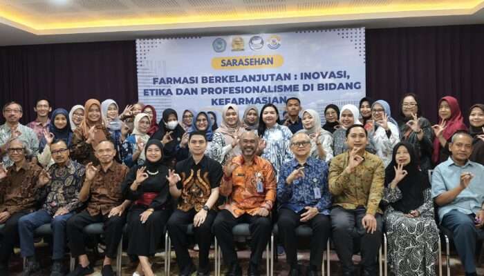 Rektor Universitas Hang Tuah Buka Sarasehan Fakultas Farmasi: Wujudkan Farmasi Berkelanjutan, Etis, dan Profesional