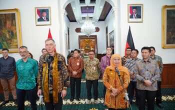 Team Europe Audiensi Gubernur Jawa Timur - Foto 5