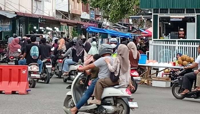 Satlantas Polres Bireuen Sigap Atur Arus Lalu Lintas, Wujudkan Kelancaran dan Kenyamanan Pengguna Jalan DiBulan Suci Ramadan