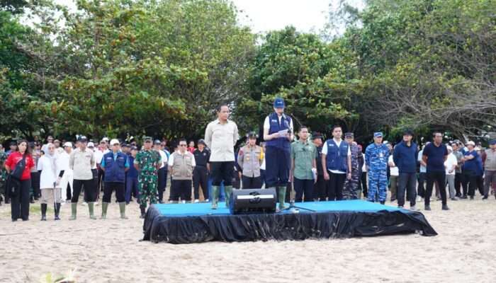 Kodam IX/Udayana Dukung Aksi Bersih Pantai Bali, Wujud Sinergi TNI Jaga Lingkungan dan Pariwisata Nasional