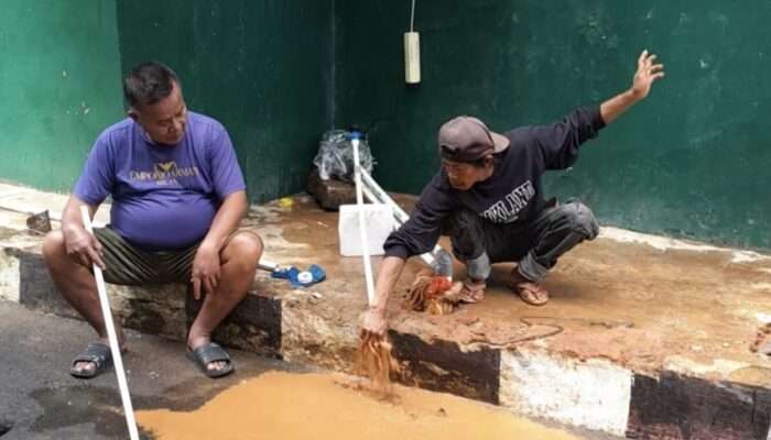 Di Bawah Langit Mendung Sukamaju, Harapan Mengalir dari Sumur TMMD