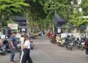 Menjelang Bulan Ramadhan TPU Ngagel Rejo Ramai para Peziarah, Begitu Pula Para Pedagang Meraup Rejeki