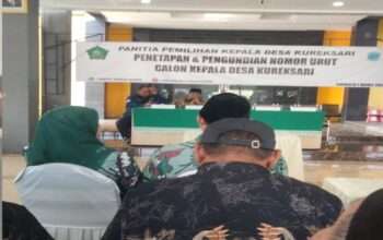 Pengambilan Nomor Urut Calon Kepala Desa Kureksari Waru Berlangsung Meriah dan Kondusif