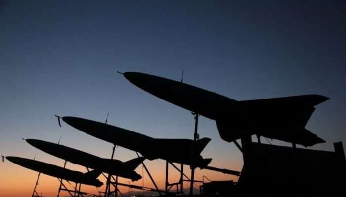 Korps Garda Revolusi Islam Iran Siap Luncurkan Gelombang Pertam Serangan Roket ke Israel