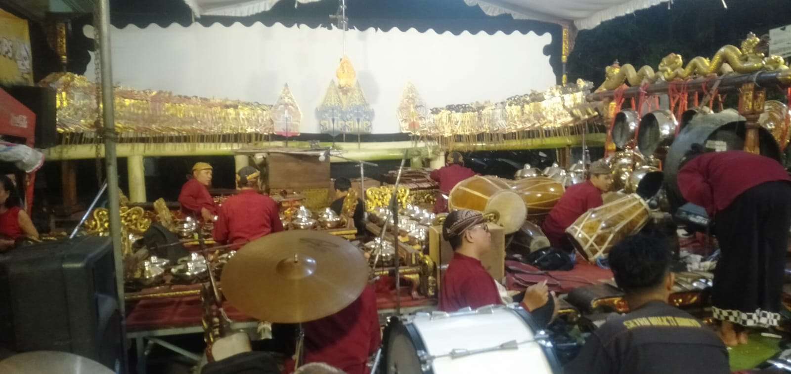 28f493c2-5fe4-4908-886e-48e027b1fe23