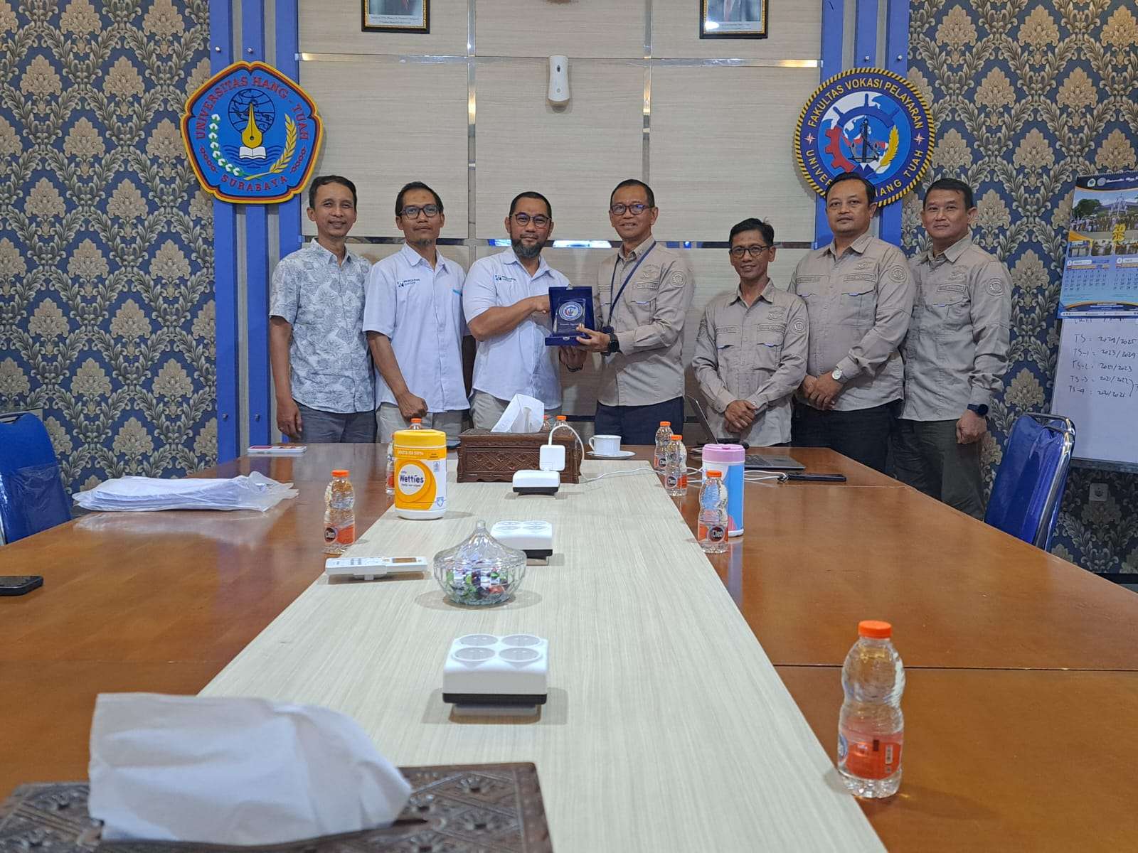 d405e92d-ffd6-4f16-af1a-135bfff57277