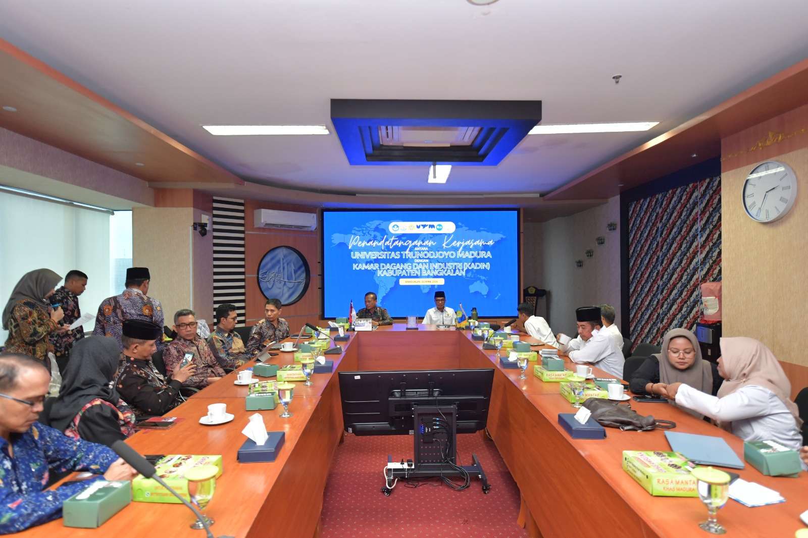 f84bbd09-4c1a-407d-83cb-b2acad6962cc